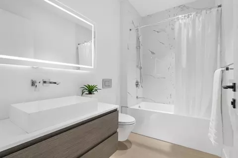 69 Walnut St #10A, Brookline, MA 02445 photo 11