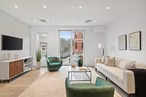69 Walnut St #10A, Brookline, MA 02445 photo 3