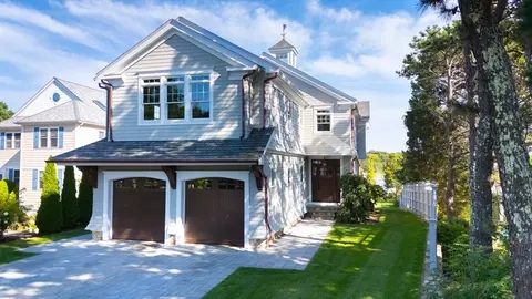 424 Monomoscoy, Mashpee, MA 02649 photo 7