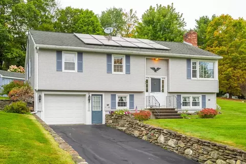 93 Leo Dr, Gardner, MA 01440