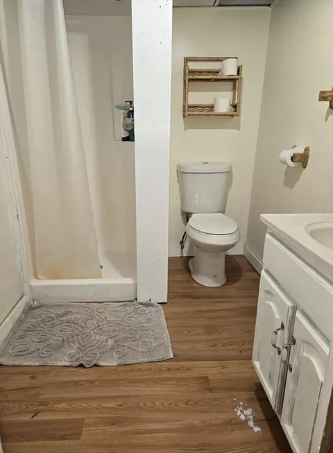 Bath - 220 Casey Dr, Chicopee, MA 01020 photo 2 of 2