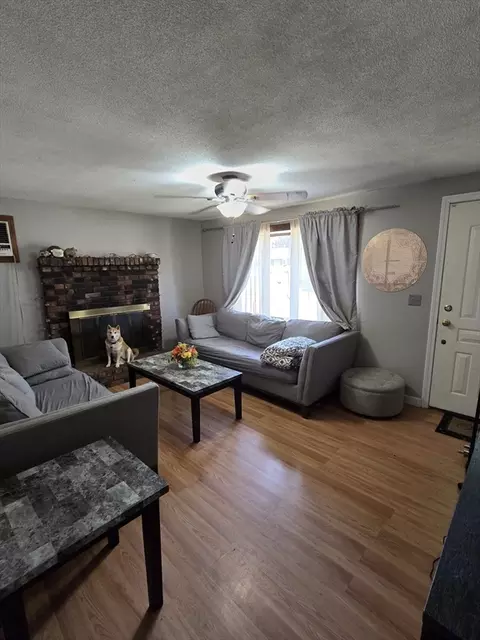 Living - 220 Casey Dr, Chicopee, MA 01020 photo 1 of 2