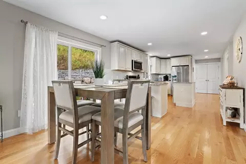 Dining - 15 Overlook Dr, Danvers, MA 01923 photo 1 of 2