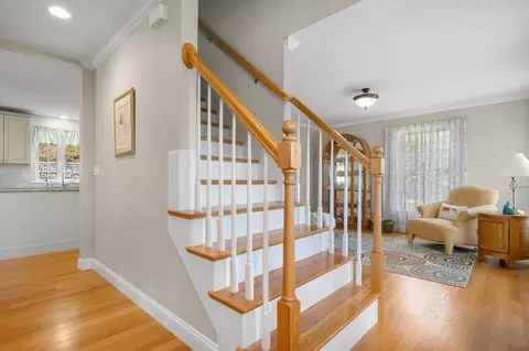 Entry Way - 15 Overlook Dr, Danvers, MA 01923 photo 1 of 3