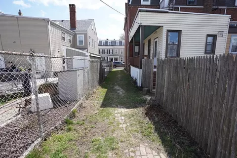 614 E 7th St, Boston, MA 02127 photo 5