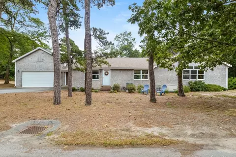 1065 Governor Prence, Eastham, MA 02642