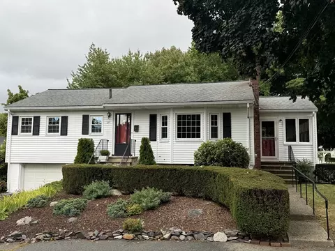 27 Elda Dr, Norwood, MA 02062