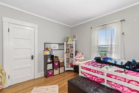 Bedroom - 9 Dixon Ave, Worcester, MA 01605 photo 3 of 7