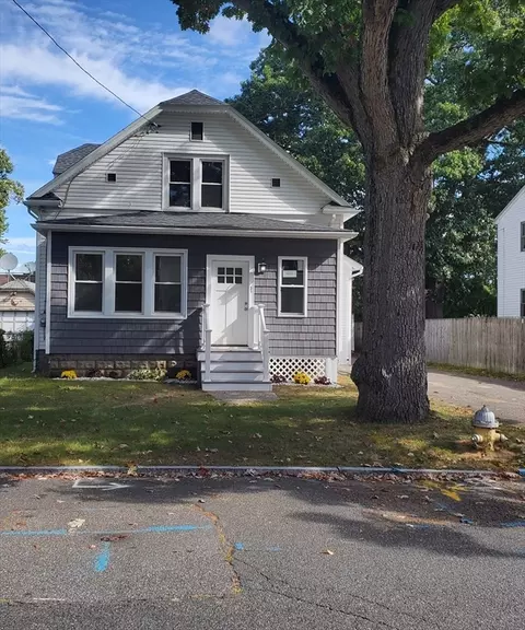 31 Parallel St, Springfield, MA 01104