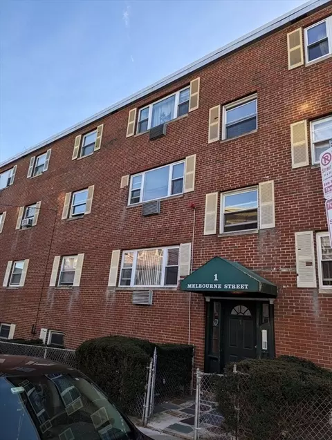 1 Melbourne St #8, Boston, MA 02124