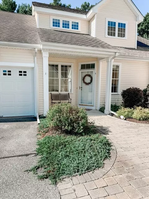 4 Emerald Ct #4, Tewksbury, MA 01876