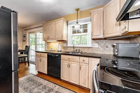 12 Gula Dr, Easthampton, MA 01027 photo 11
