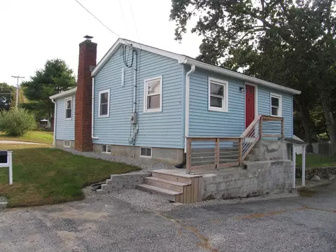 11 Black Point Rd, Webster, MA 01570 photo 3