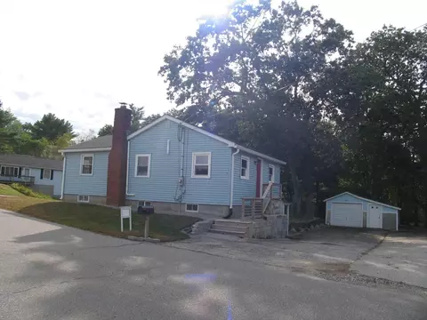 11 Black Point Rd, Webster, MA 01570 photo 2