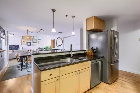 Kitchen - 1 Envelope Ter #TH1, Worcester, MA 01604 photo 3 of 4