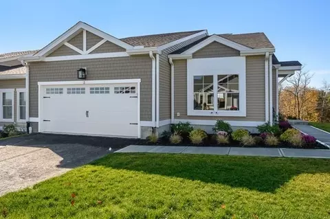 13 Pinnacle Pl #13PP, Millbury, MA 01527