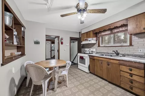 30 Hillside Ave, West Springfield, MA 01089 photo 17