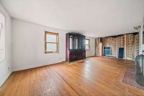 Living - 23 N St, Hull, MA 02045 photo 3 of 5