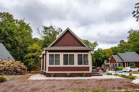2 Starlight Ln #2, Westford, MA 01886