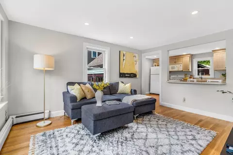 37 Gould St, Wakefield, MA 01880