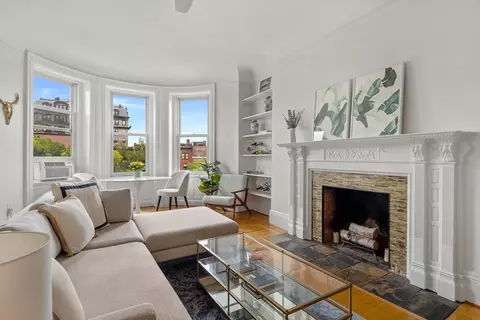 362 Commonwealth Ave #4A, Boston, MA 02115