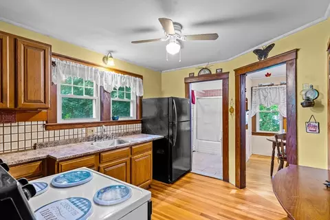 Kitchen - 7 White Ave, Douglas, MA 01516 photo 1 of 2
