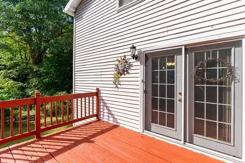 Exterior - 7 White Ave, Douglas, MA 01516 photo 3 of 9