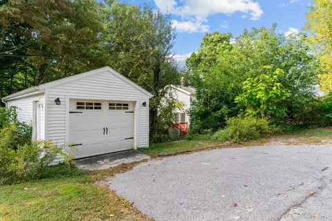 Exterior - 7 White Ave, Douglas, MA 01516 photo 8 of 9