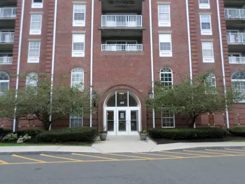 100 Boatswains Way #306, Chelsea, MA 02150