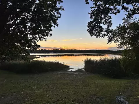 30 Highland Shores Dr, Wareham, MA 02571