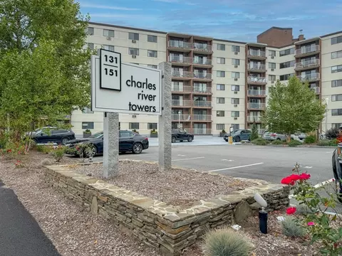 131 Coolidge Ave #421, Watertown, MA 02472