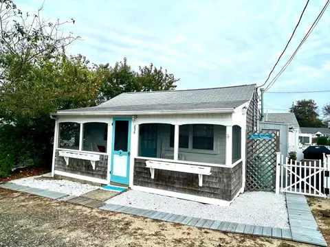 218 Old Wharf Rd #235, Dennis, MA 02639
