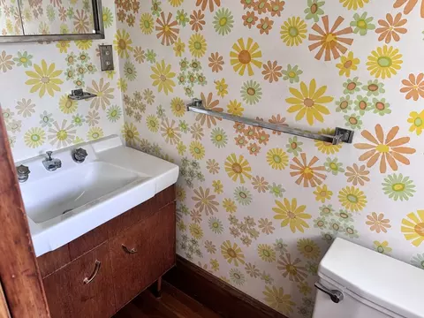 Bath - 77 Grattan St, Fall River, MA 02721 photo 3 of 3