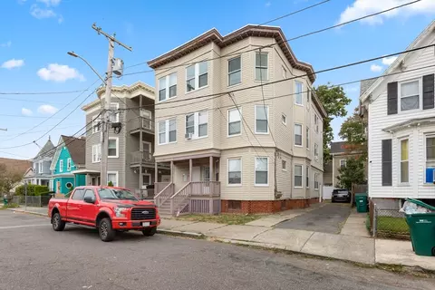 3 A Nichols St # -3, Lynn, MA 01902