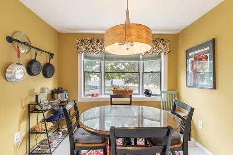 Dining - 9 Mcdermott Farm # -B, Danvers, MA 01923 photo 1 of 2