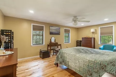 Bedroom - 9 Mcdermott Farm # -B, Danvers, MA 01923 photo 2 of 7