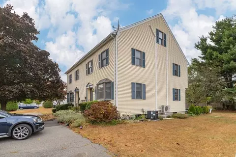 Exterior - 9 Mcdermott Farm # -B, Danvers, MA 01923 photo 2 of 5