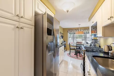 Kitchen - 9 Mcdermott Farm # -B, Danvers, MA 01923 photo 6 of 6