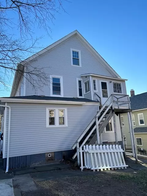20-22 Dale St, Ware, MA 01082 photo 4