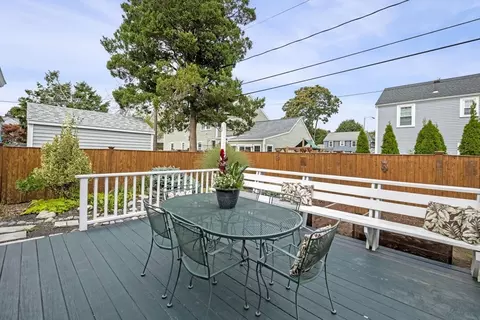 24 Leicester Rd, Marblehead, MA 01945 photo 18
