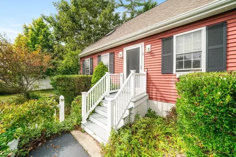 Exterior - 5 Lynne Rd, Wareham, MA 02571 photo 8 of 9