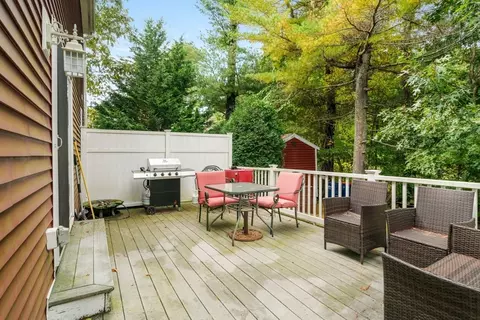 Exterior - 5 Lynne Rd, Wareham, MA 02571 photo 2 of 9