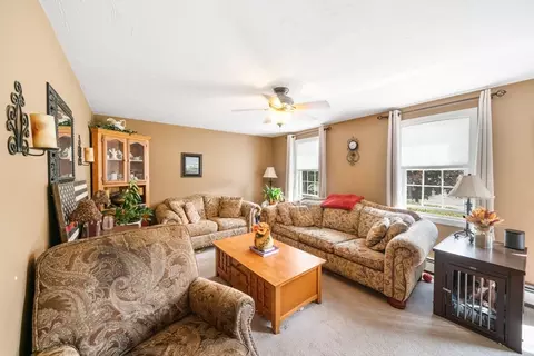 Living - 5 Lynne Rd, Wareham, MA 02571 photo 2 of 3