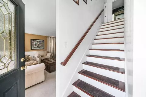 Entry Way - 5 Lynne Rd, Wareham, MA 02571 photo 3 of 4