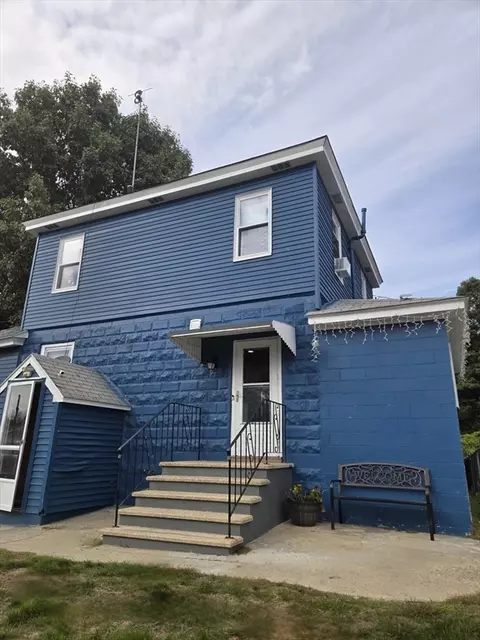 49 Cross Rd, Methuen, MA 01844