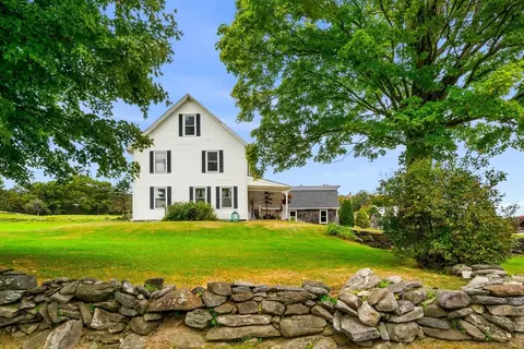 45 Maple Ln # A, Petersham, MA 01366