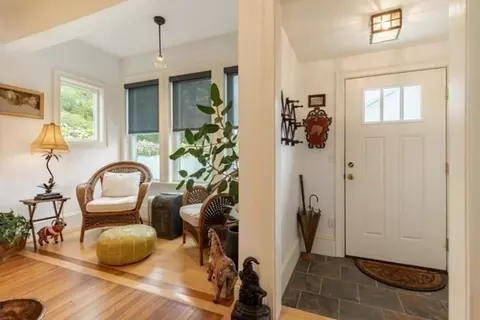 Entry Way - 3 Babson St #A, Gloucester, MA 01930 photo 3 of 7