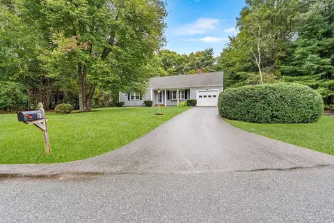Exterior - 60 Valley Brook Rd, Barnstable, MA 02632 photo 2 of 4