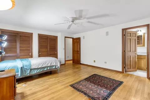 Bedroom - 60 Valley Brook Rd, Barnstable, MA 02632 photo 2 of 4