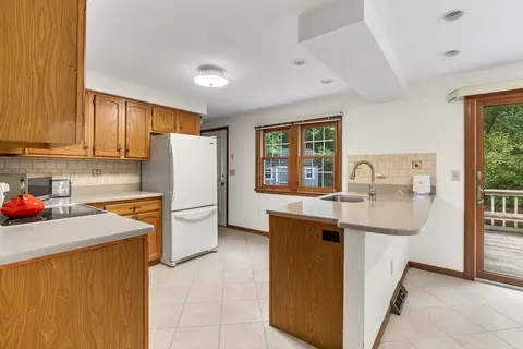 Kitchen - 60 Valley Brook Rd, Barnstable, MA 02632 photo 4 of 4
